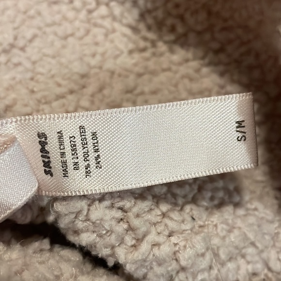 SKIMS S/M matching set - Picture 3 of 5